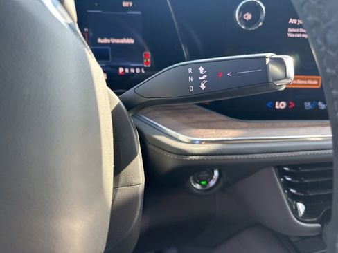 New 2026 Chevrolet Tahoe High Country image 15