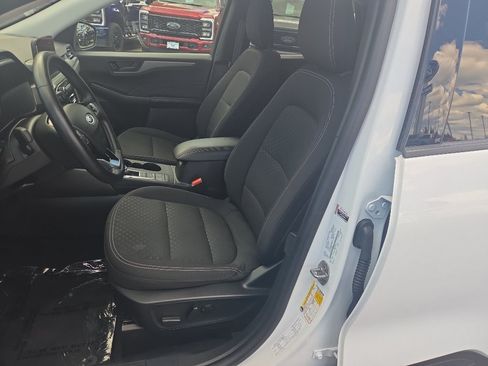Certified 2024 Ford Escape Active AWD/4WD image 18