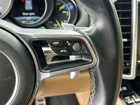 Used 2017 Porsche Cayenne S image 25