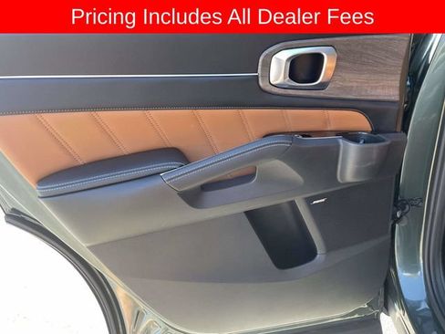 Used 2021 Kia Sorento SX Prestige AWD/4WD image 16