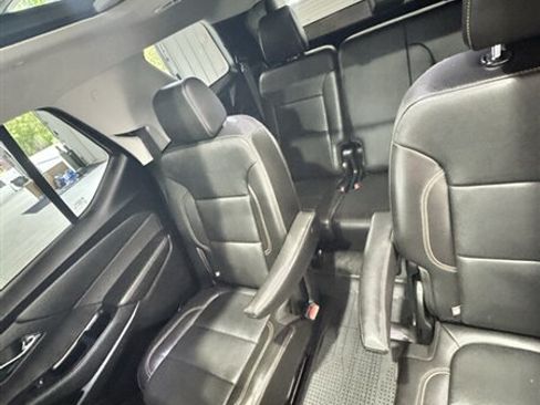 Used 2020 Chevrolet Traverse Premier w/ Redline Edition AWD/4WD image 12