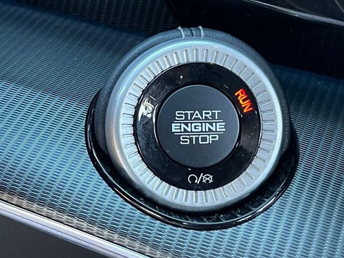 Used 2022 Jeep Grand Wagoneer Series II image 30