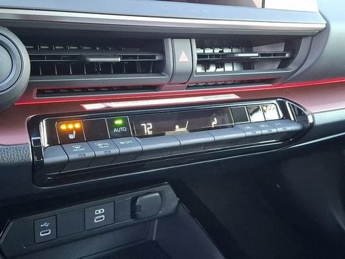 New 2026 Toyota Prius XSE image 10