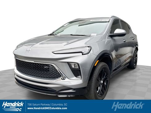Used 2024 Buick Encore GX Sport Touring image 1