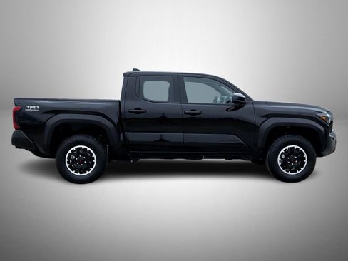 Used 2025 Toyota Tacoma TRD Off-Road image 4