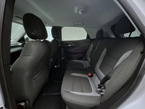 Used 2024 Chevrolet TrailBlazer LS w/ LS Convenience Package image 19