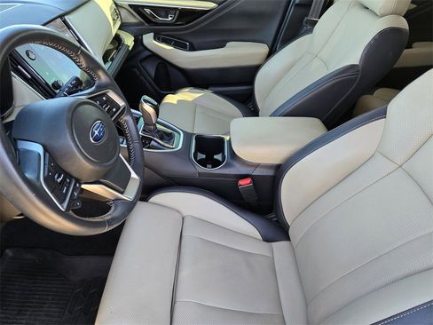 Used 2022 Subaru Outback Limited image 18