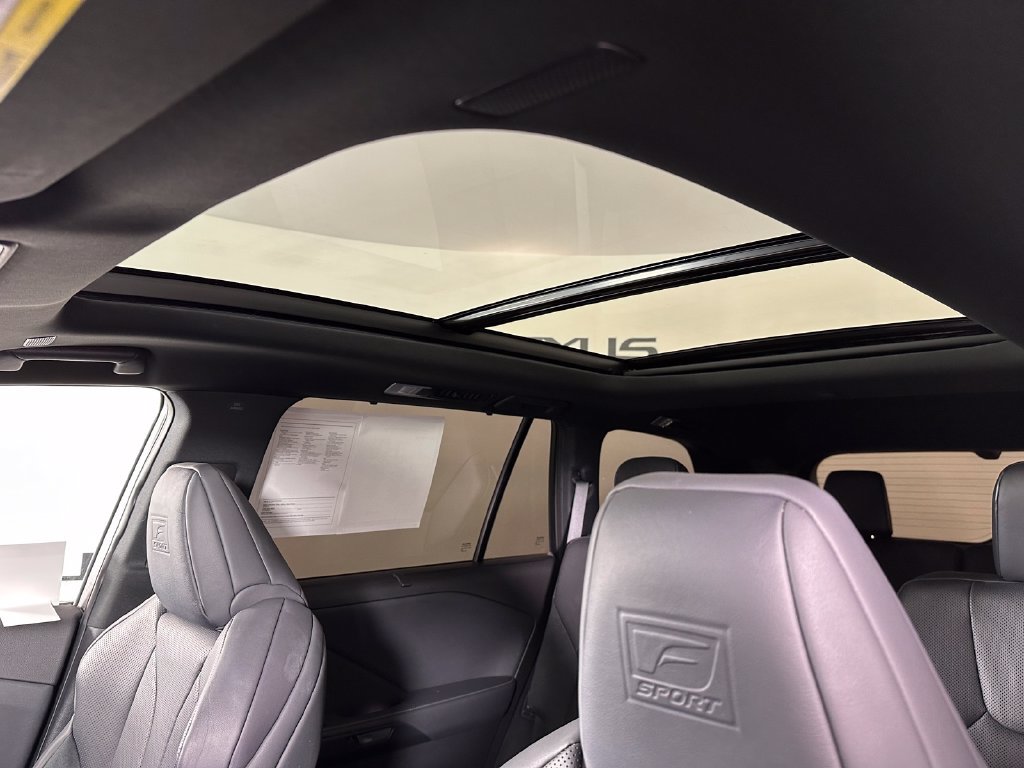 Used 2024 Lexus TX 500h AWD w/ Technology Package image 5