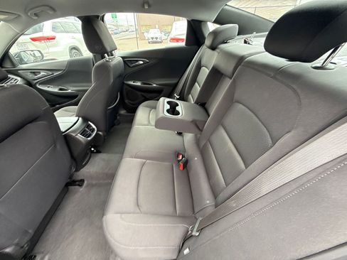 Used 2024 Chevrolet Malibu LT FWD image 9
