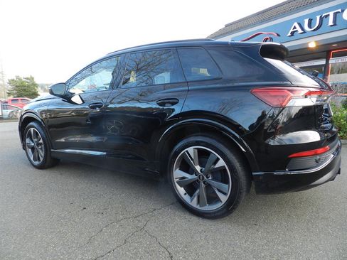 Used 2024 Audi Q4 e-tron Premium Plus w/ Premium Plus image 4