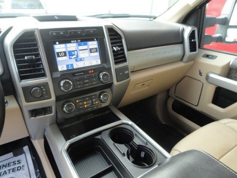 Used 2019 Ford F350 Lariat w/ Lariat Ultimate Package AWD/4WD image 11