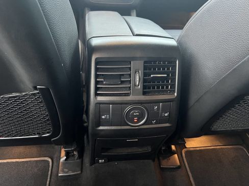 Used 2016 Mercedes-Benz GL 450 4MATIC image 23