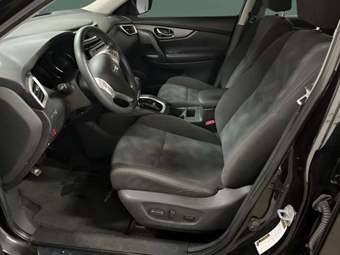 Used 2016 Nissan Rogue SV image 12