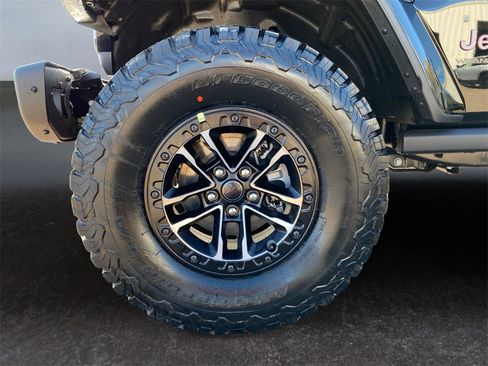 New 2026 Jeep Wrangler Unlimited Rubicon image 14