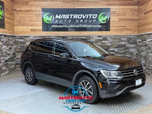Used 2019 Volkswagen Tiguan SE AWD/4WD image 1
