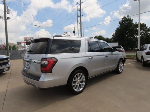 Used 2018 Ford Expedition Max Limited w/ Equipment Group 302A RWD image 9