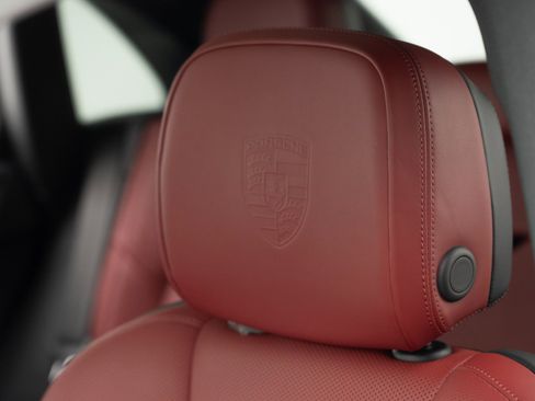 Certified 2026 Porsche Macan AWD/4WD image 20
