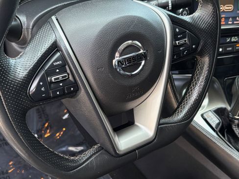 Used 2021 Nissan Maxima 3.5 SV w/ Floor Mat Group FWD image 13