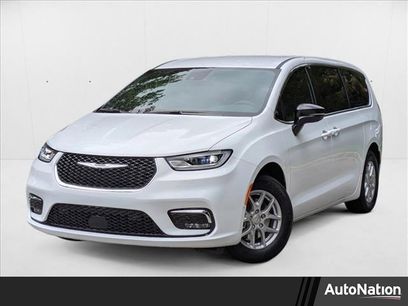 New 2026 Chrysler Pacifica Limited w/ S Appearance Package