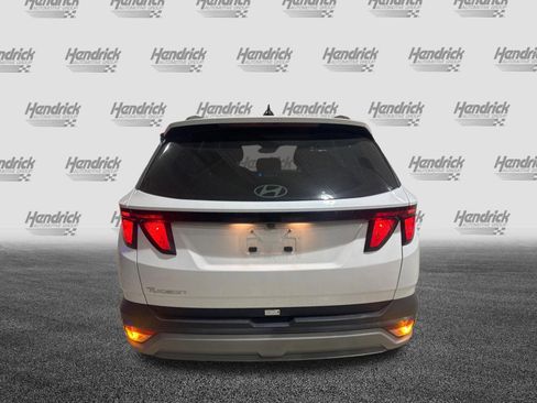 Used 2025 Hyundai Tucson SEL FWD image 8