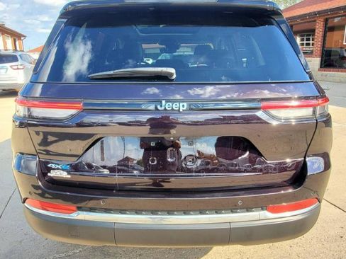 Used 2022 Jeep Grand Cherokee Limited AWD/4WD image 6