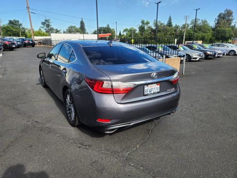 Used 2018 Lexus ES 350 w/ Premier Package FWD image 3