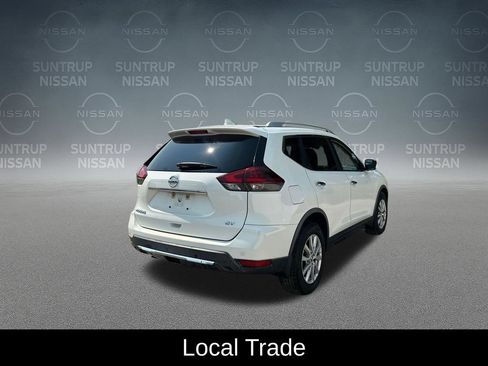 Used 2020 Nissan Rogue SV FWD image 6