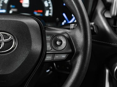 Used 2024 Toyota RAV4 LE image 15