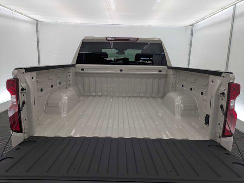 New 2026 Chevrolet Silverado 1500 RST w/ LPO, Dark Essentials Package AWD/4WD image 32