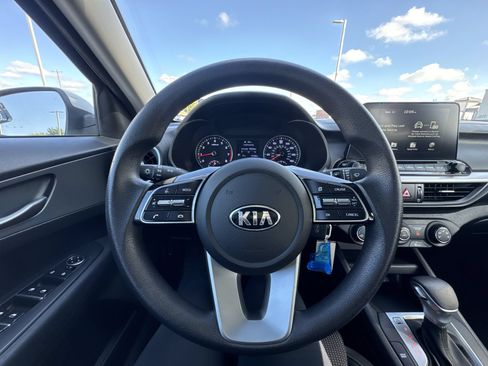 Used 2021 Kia Forte Sedan FWD image 14