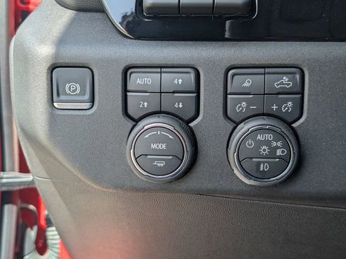 Used 2024 Chevrolet Silverado 2500 LTZ w/ LTZ Plus Package image 23