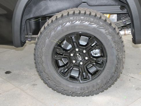 New 2026 Chevrolet Silverado 1500 ZR2 AWD/4WD image 61