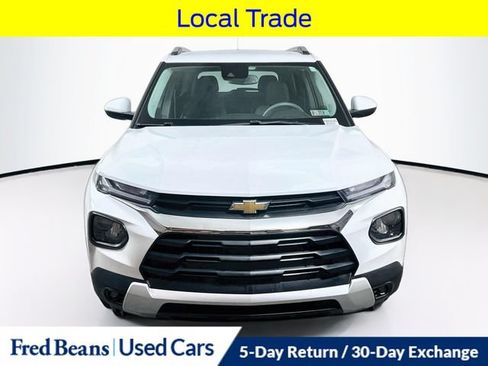 Used 2023 Chevrolet TrailBlazer LT w/ Convenience Package AWD/4WD image 2
