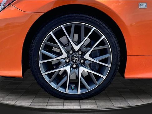 Used 2016 Lexus RC 200t RWD image 9