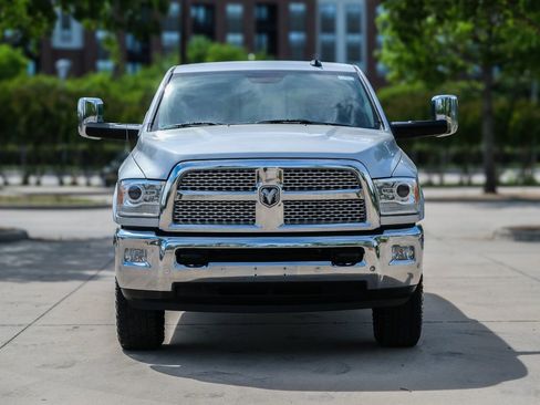 Used 2017 RAM 2500 Laramie image 4