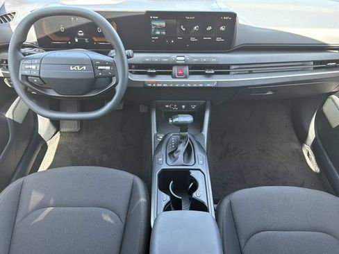 New 2026 Kia K4 FWD image 14