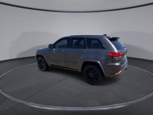 Used 2021 Jeep Grand Cherokee Laredo X AWD/4WD image 6