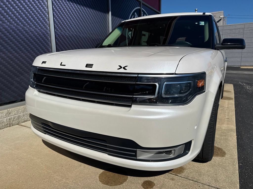 Used 2019 Ford Flex Limited w/ Equipment Group 303A AWD/4WD image 18