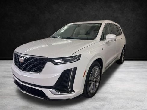 Used 2022 Cadillac XT6 Premium Luxury w/ Technology Package image 5