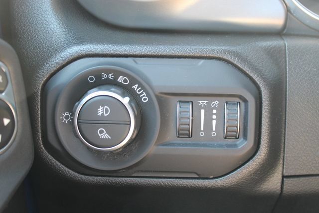 Used 2022 Jeep Gladiator Sport AWD/4WD image 18