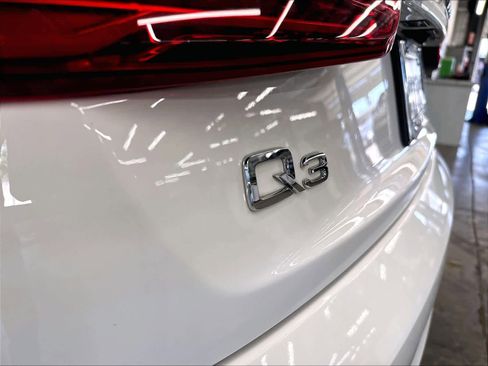 Used 2018 Audi Q3 2.0T Premium Plus w/ Premium Plus Package FWD image 26