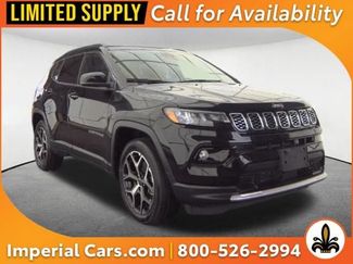 Used 2025 Jeep Compass Limited w/ Sun & Sound Group AWD/4WD video 1