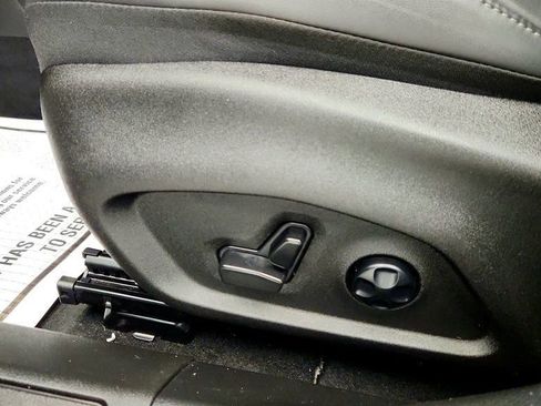 Used 2024 Alfa Romeo Tonale Ti w/ Premium Interior Package image 12