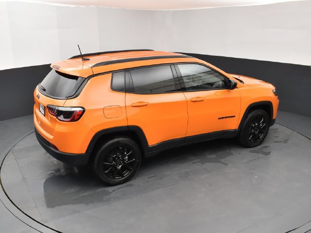 New 2026 Jeep Compass Latitude AWD/4WD image 18