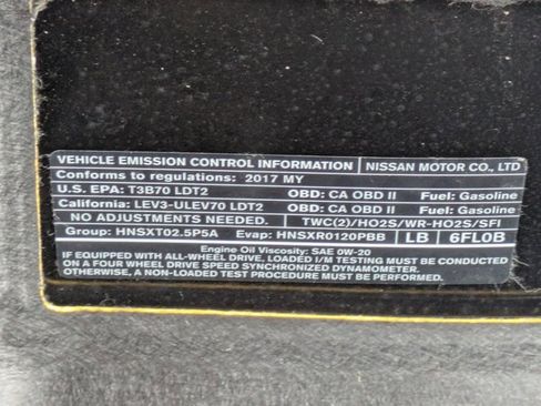 Used 2017 Nissan Rogue SL image 25