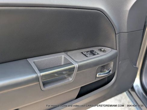 Used 2009 Dodge Challenger R/T image 38