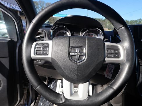 Used 2019 Dodge Grand Caravan GT FWD image 14