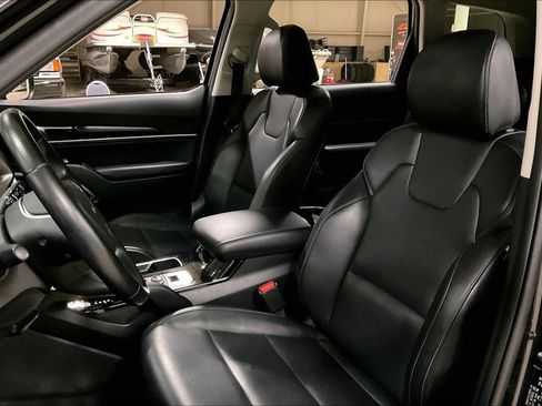 Used 2025 Kia Telluride S image 24