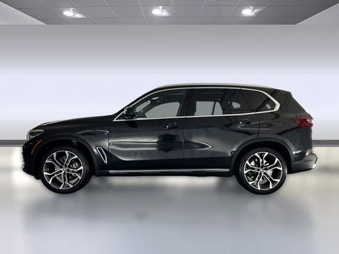 Used 2023 BMW X5 sDrive40i w/ Climate Comfort Package image 2