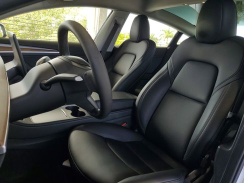 Used 2023 Tesla Model 3 Performance AWD/4WD image 19